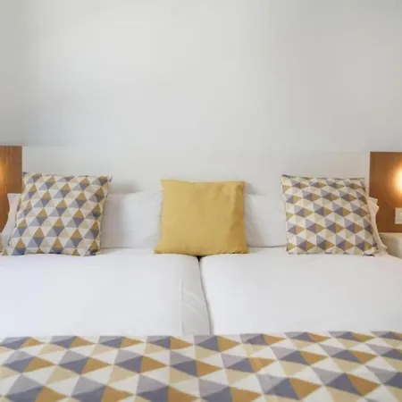 Апартаменти Two Bedrooms With Wifi, Pool, Near The Beach In Puerto Del Carmen