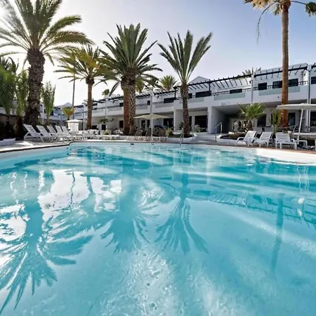 Two Bedrooms With Wifi, Pool, Near The Beach In Puerto Del Carmen Apartment Puerto del Carmen (Lanzarote)