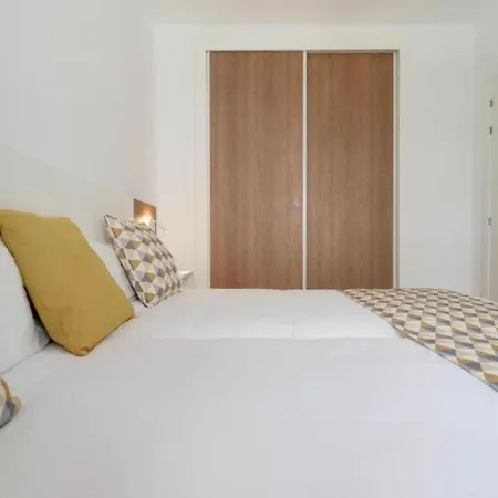 Apartment Two Bedrooms With Wifi, Pool, Near The Beach In Puerto Del Carmen *