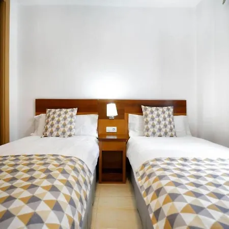 Apartment Two Bedrooms With Wifi, Pool, Near The Beach In Puerto Del Carmen Puerto del Carmen (Lanzarote)